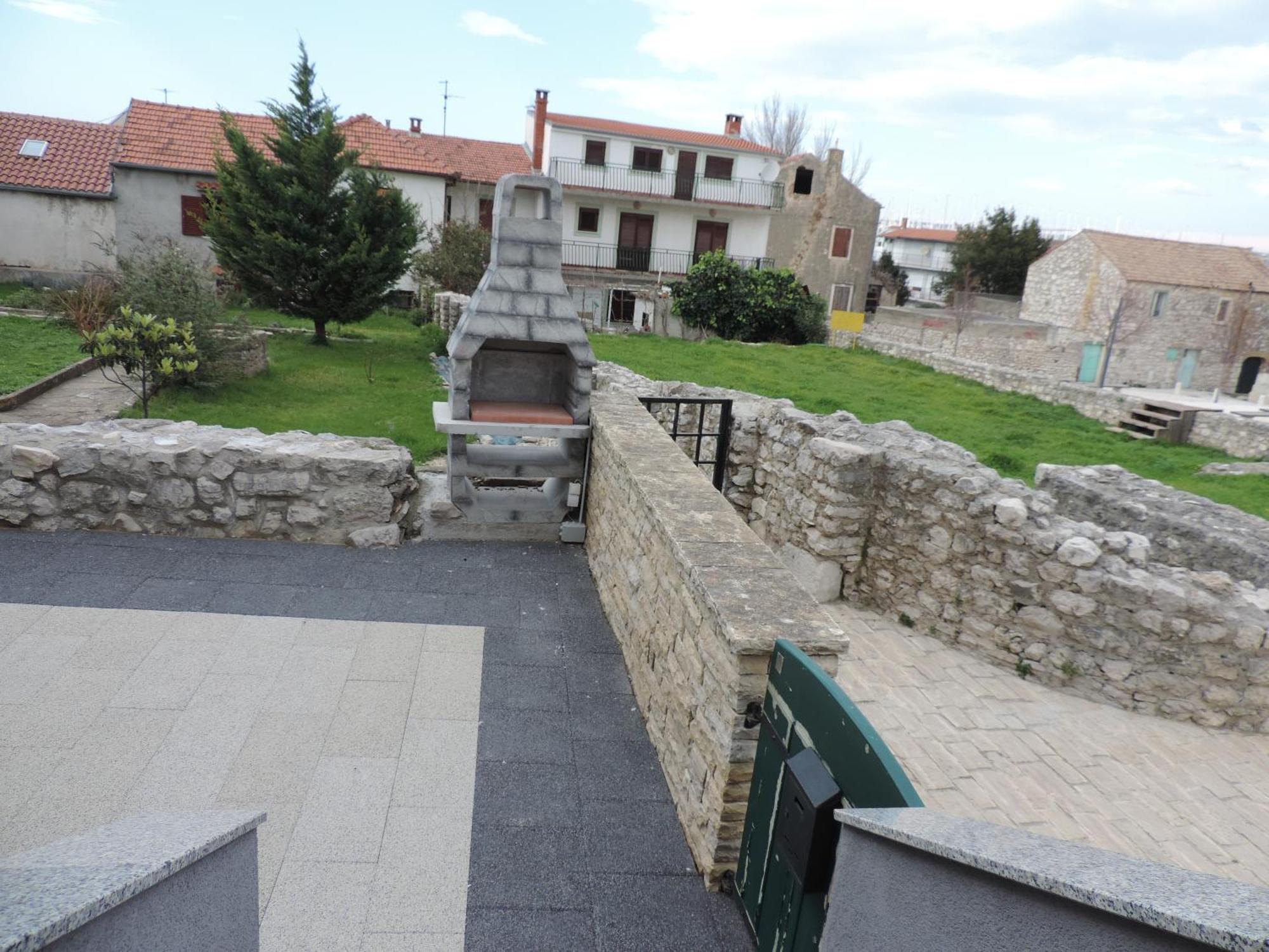 Apartments Lori Biograd Na Moru Exterior photo