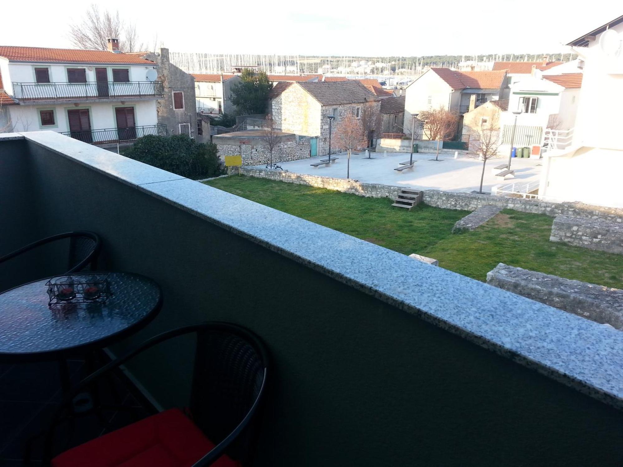 Apartments Lori Biograd Na Moru Room photo
