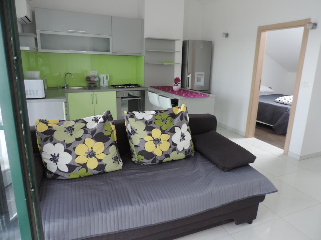 Apartments Lori Biograd Na Moru Room photo